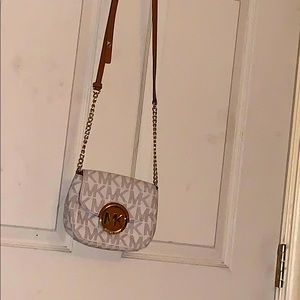 Michael Kors Small Crossbody. In great condition.
